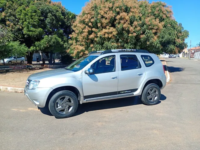 Renault Duster Dynamique 1.6 Hi-flex 16V Mec. 2013