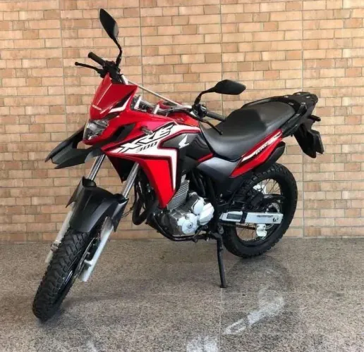Honda XRE 300 2019 - Bruta, Imponente e Pronta Pra Tudo!