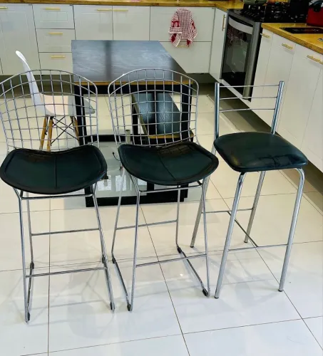 Conjunto de banquetas bertóia