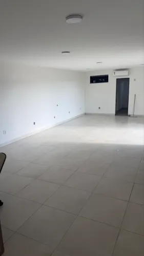 Aluga -se sala comercial no linc 