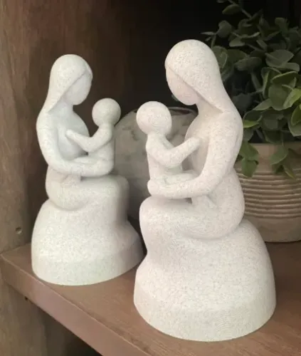 Escultura Maternidade Real - Colo de Mãe