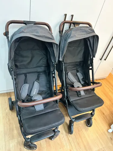 Carrinho para gêmeos Kiddo Sprint completo, com base para o carro e bebê conforto