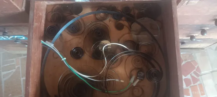 Cordas de relógio sucata