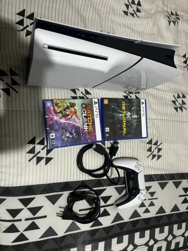 PlayStation 5 (PS5) em Excelente Estado - Completo