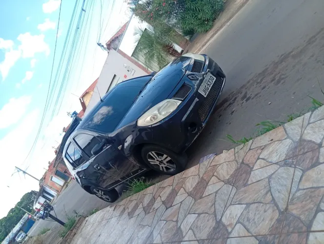Renault Sandero Authentique Hi-flex 1.0 16V 5P 2009