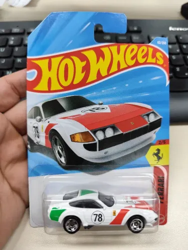 Hot Wheels Ferrari 365 GTB4 Competizione