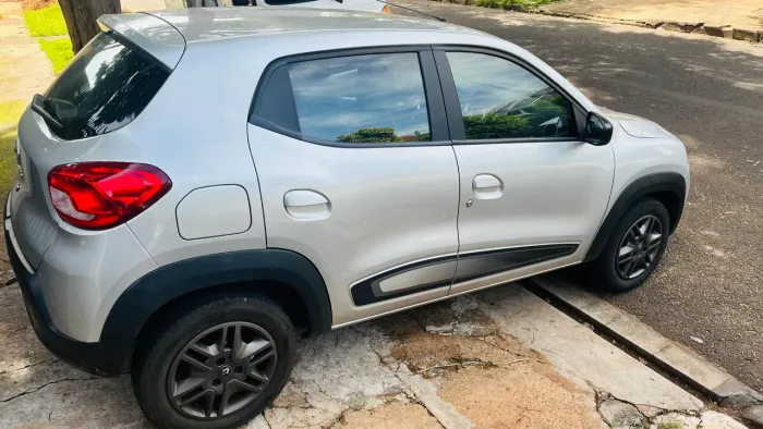 Renault Kwid Intense 1.0 - Uber / 99  R$ 649,00