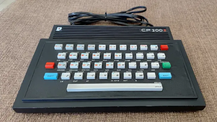 Computador Prológica Cp200s ( Tipo NE Z8000 / Zx81 / Tk83 / CP 200 ) - Testado Ok!