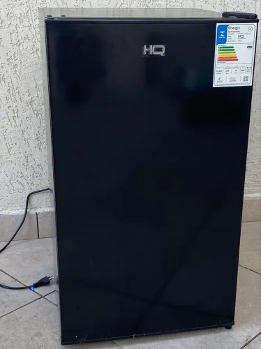 Frigobar HQ 124 Litros - Preto - Super Novo e Silencioso