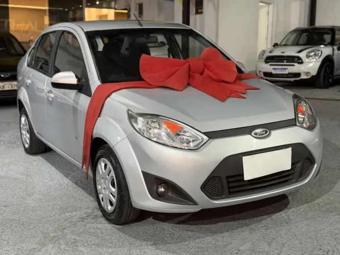 Ford Fiesta SE 1.6 8V Flex 5P 2014