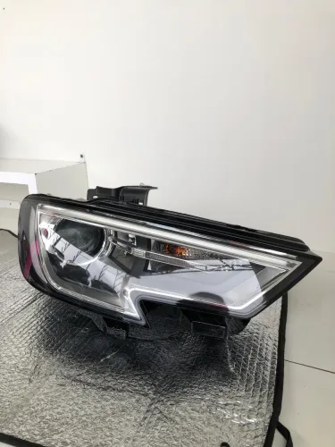 Farol Audi A3 Original LED/Xenon Lado Direito - 2018 a 2020