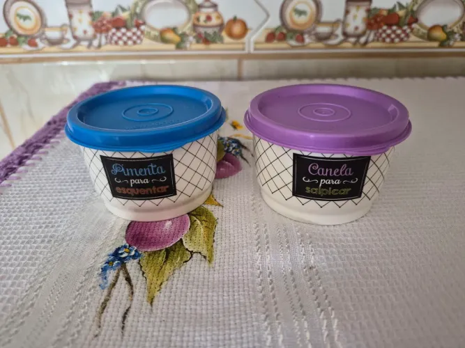 Kit 2 Potes Tupperware Decorados - Pimenta e Canela