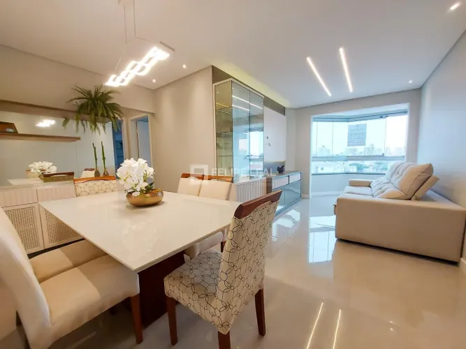 Apartamento em Cidade Jardim de Florianópolis - São José