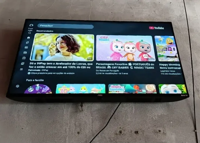 Vendo essa TV ela é smart 40 polegadas