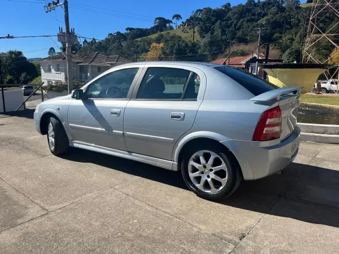 Chevrolet Astra Advantage 2.0 MPFI 8V Flexpower 5P 2011