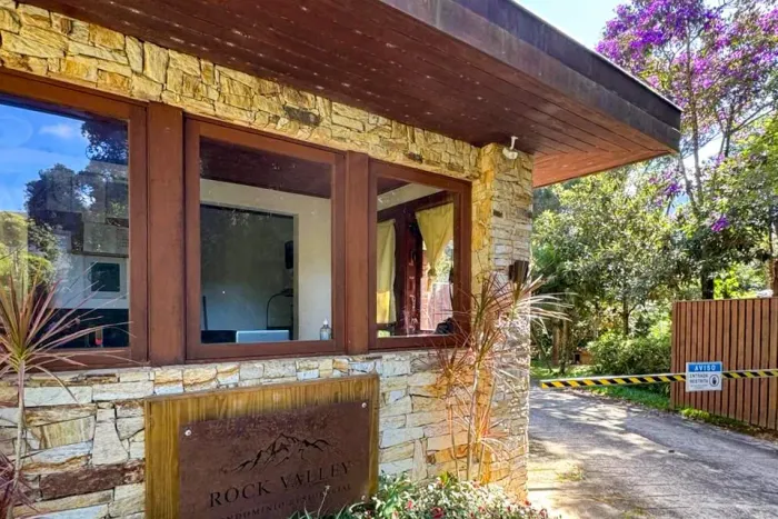 Lote em condomínio em Araras, Petrópolis.