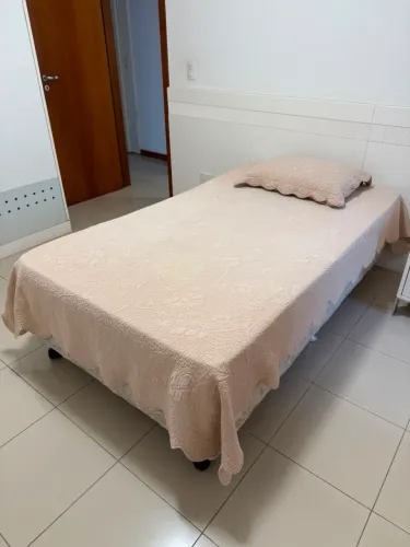 Cama box viúvo com colchão 1,89m x 1,10m x 0,42m