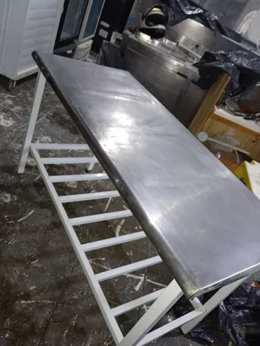 Mesa de inox 490 reais