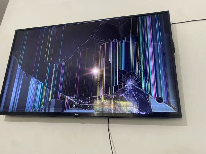 Tv com a tela quebrada 55 polegadas 