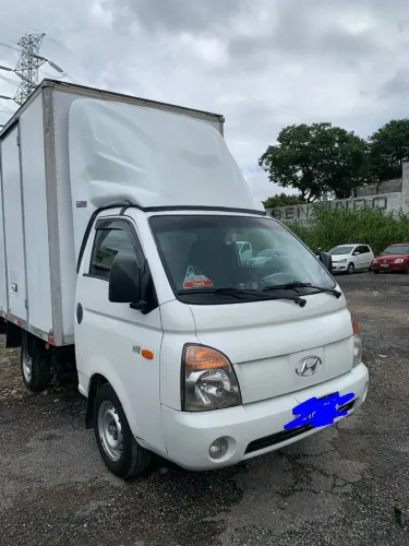 Hyundai HR ano 2012 com serviço