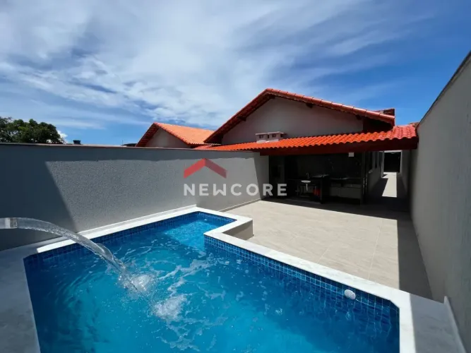 Casa em Rua Prestes Maia - Verde Mar - Itanhaém/SP