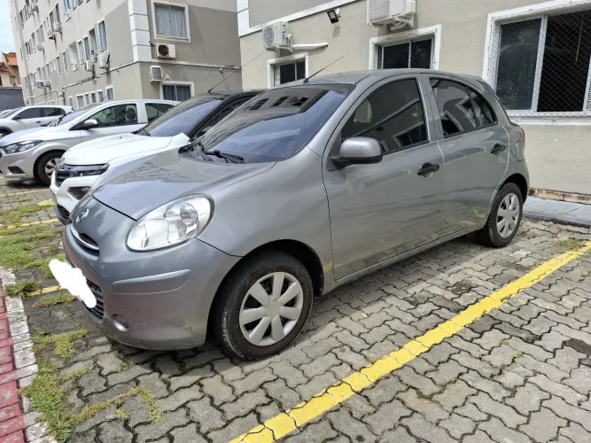 Nissan March S 1.0 16V Flex Fuel 5P 2013