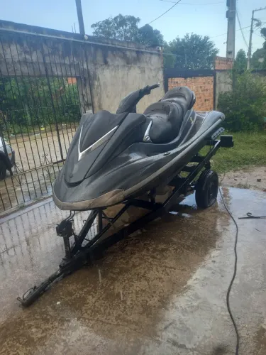 Casco de jet ski yamaha fx160 2008