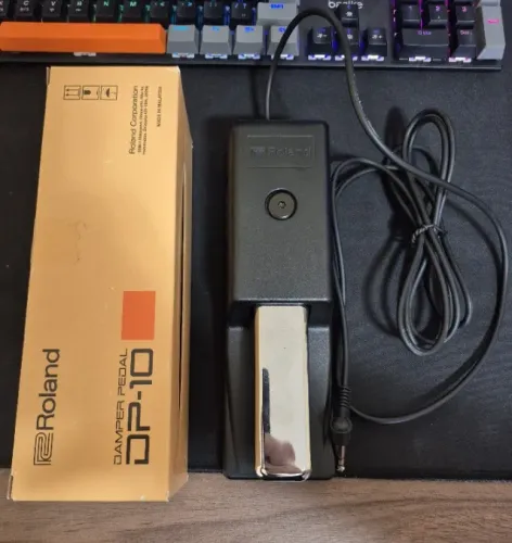 Pedal Roland FP10
