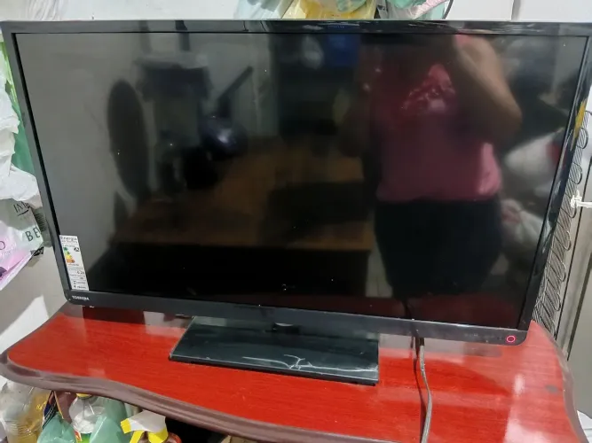 Televisão 32 polegadas com defeito