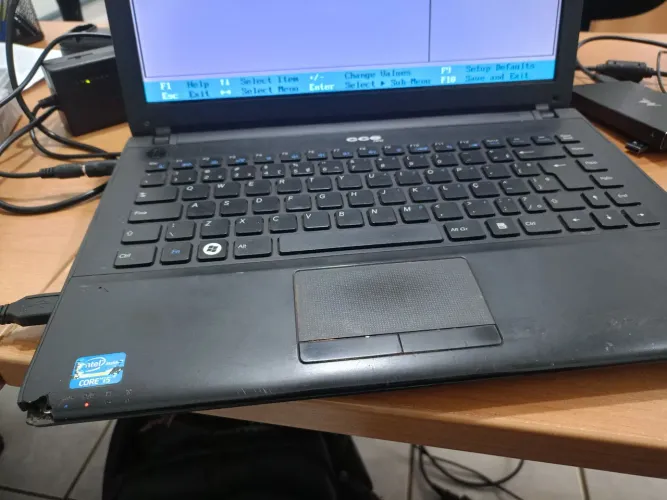 Notebook i5 CCE info 4 GB RAM 