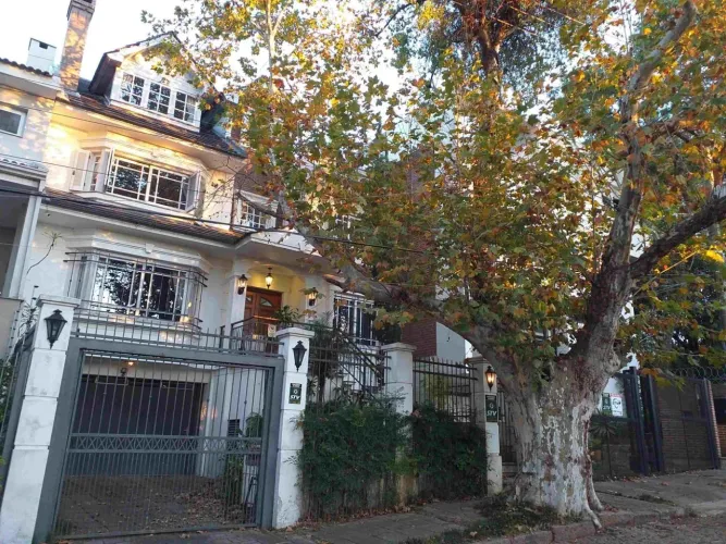 Casa com Vista Panorâmica para o Guaíba na Vila Conceição