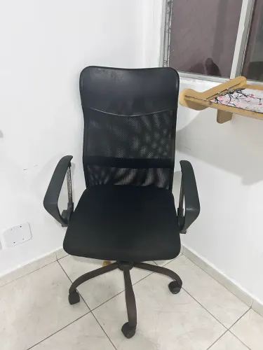 Cadeira de Escritório Presidente Giratória