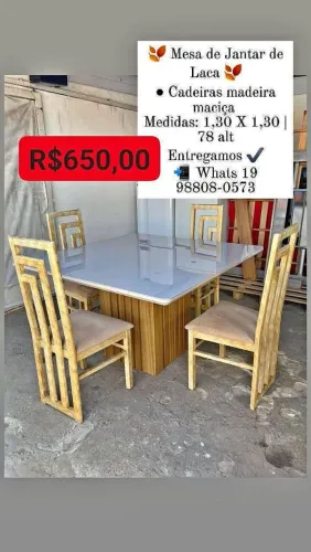 Mesa de Jantar de Laca