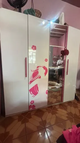 Guarda roupa infantil