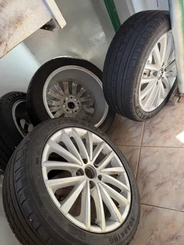 RODAS ORIGINAIS JETTA ARO 17