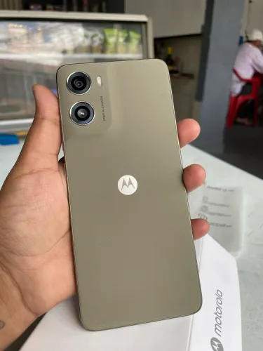Celular moto g 06