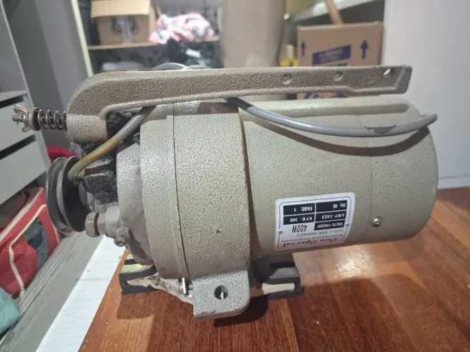 Motor de maquina industrial 400w