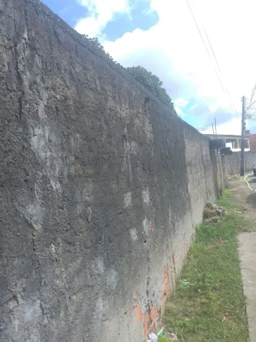 Terreno com 10 lotes, 10x30