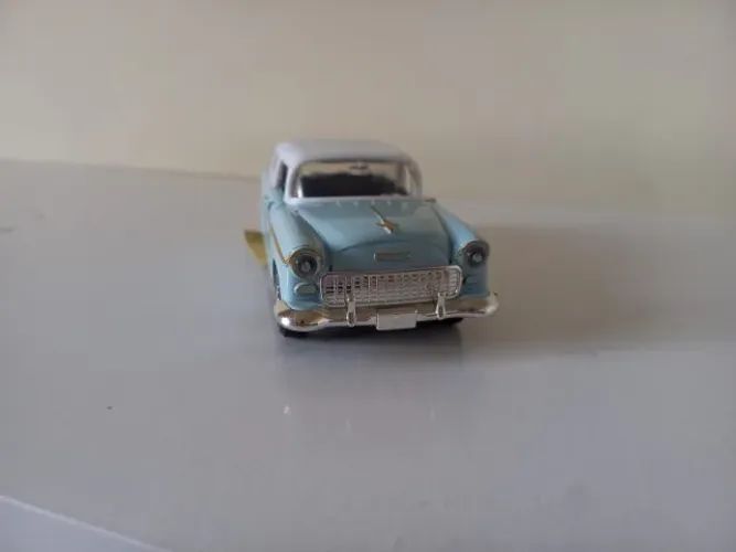 Miniatura Chevrolet Bel Air Nomad 1955 1:36 Fricção Portas Abrem Outras boas opções: