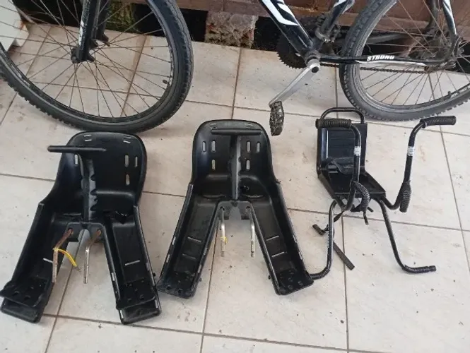 Cadeirinha de bicicleta para crianças