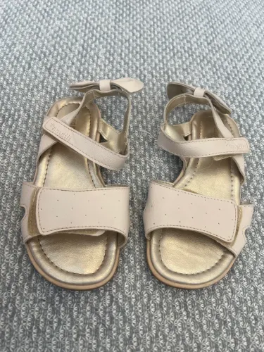 Sandália Pampili tamanho 27