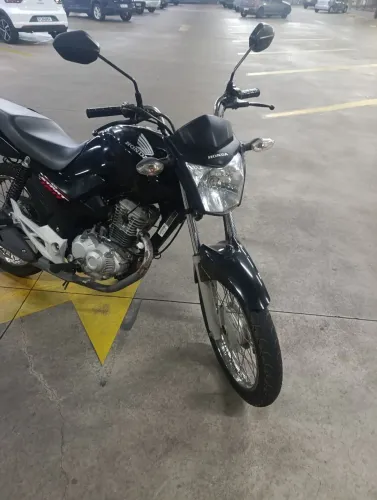 Moto com baixo KM