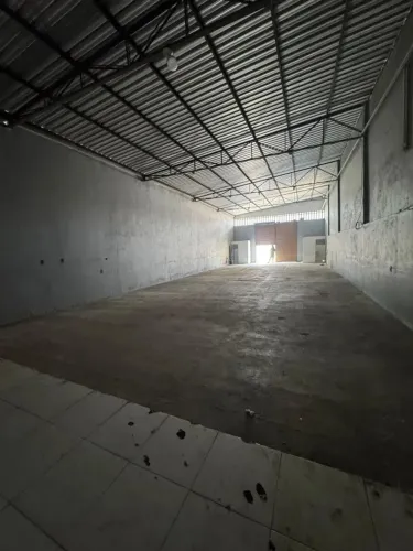 Galpão 200 m² no Novo Aleixo - Aluguel