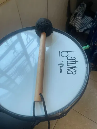 SURDO de metal  + Baqueta + alça .