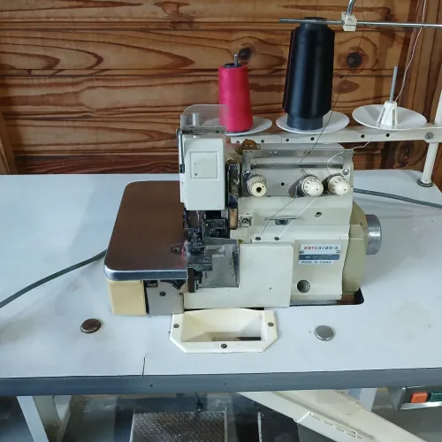 Máquina overlock 