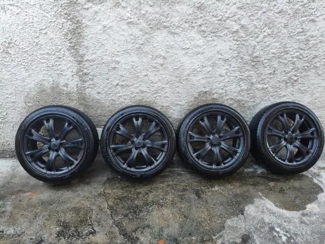 Kit de rodas aro 17 pneus Bridgestone 225/45/17' furacão 100x5 VW bora, golf, Audi A3