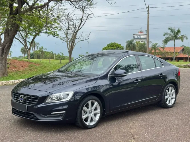 Volvo S60 T-4 Momentum 2.0 190cv 4P 2017