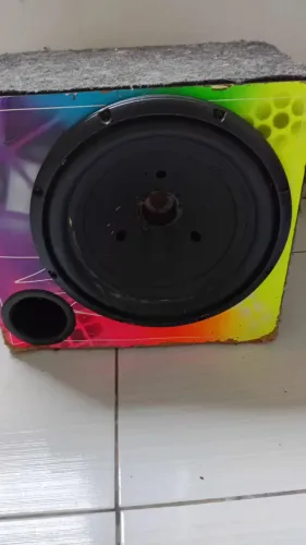 Caixa de som subwoofer