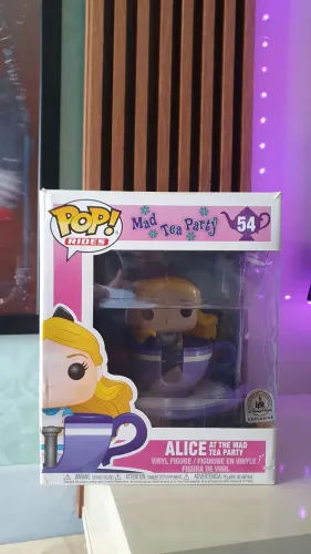 Funko Pop Alice Mad Tea Party