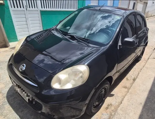 Nissan March 1.0 16V Flex Fuel 5P 2012
